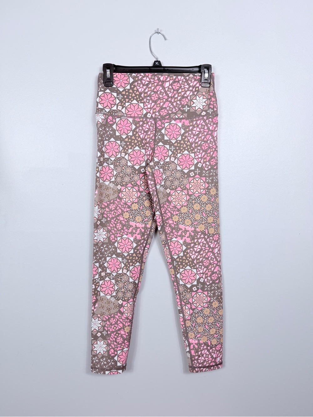 OFFLINE by Aerie pink brown geometric real me high Rise 7/8 leggings size large